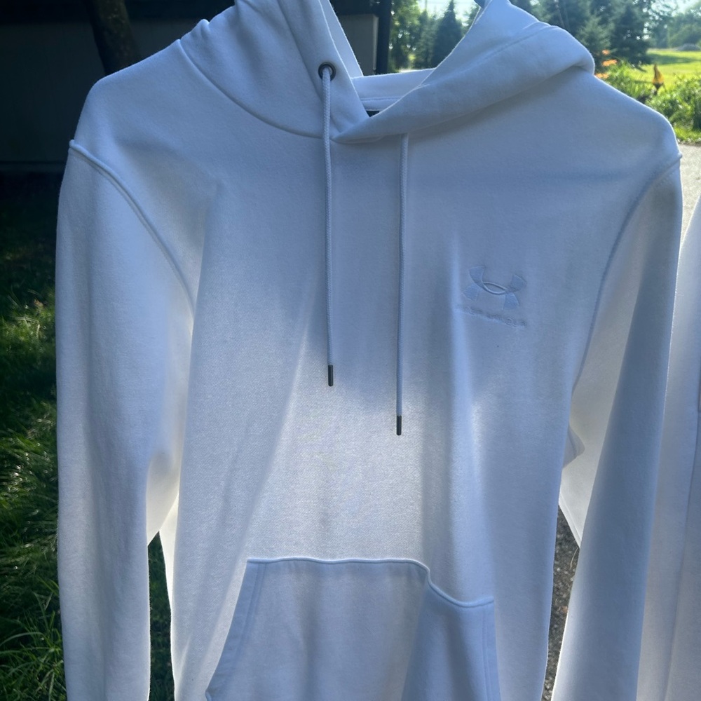 Under Armour Classic White Sweatshirt